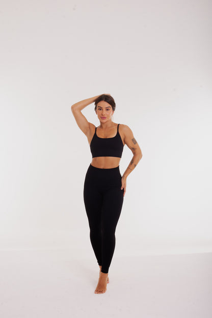 Mix & Match - Rib scoop-neck Sports Bra in black